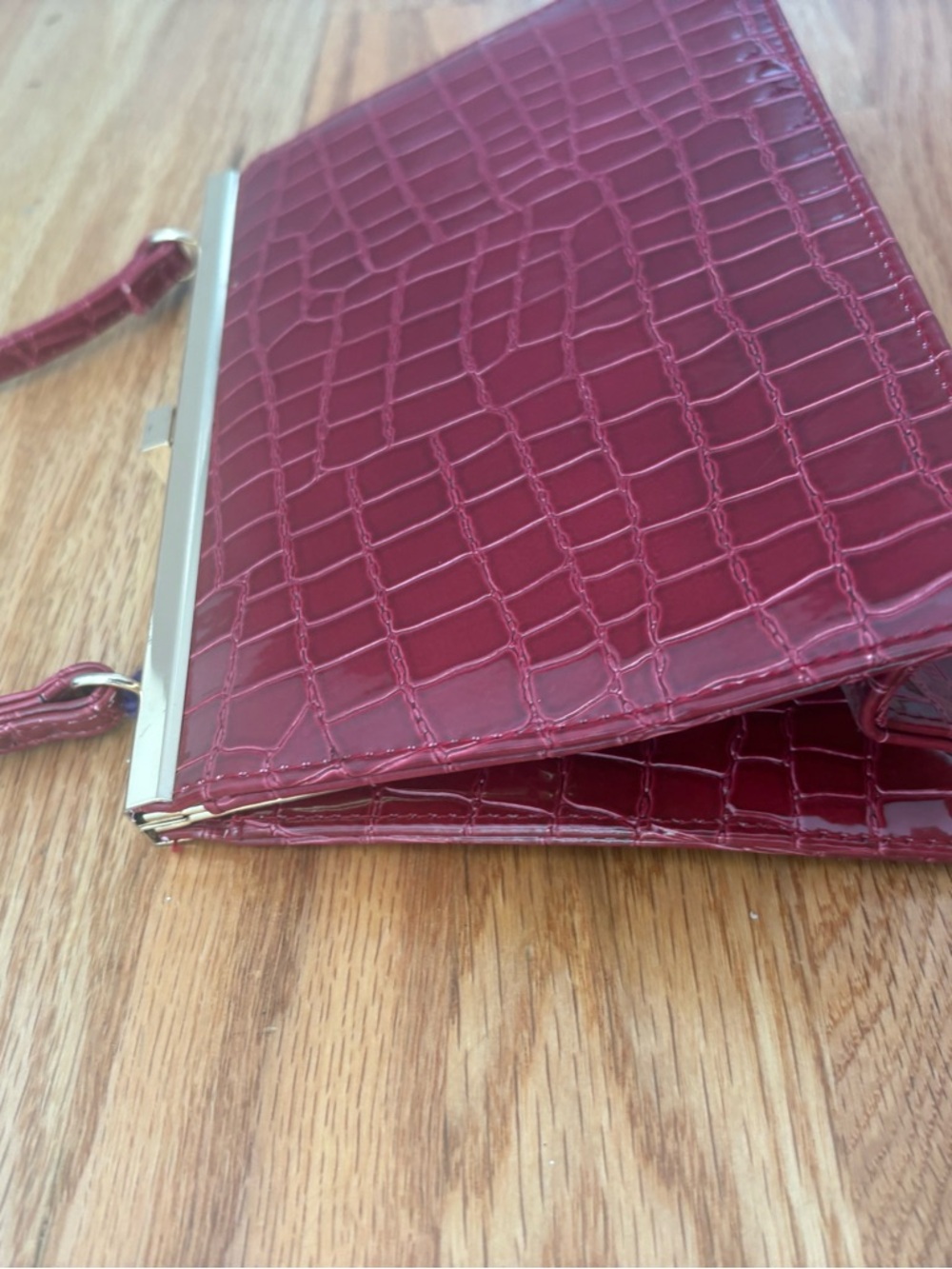 Vintage Red Croc-Embossed Mini Shoulder Bag - Picture 2 of 4
